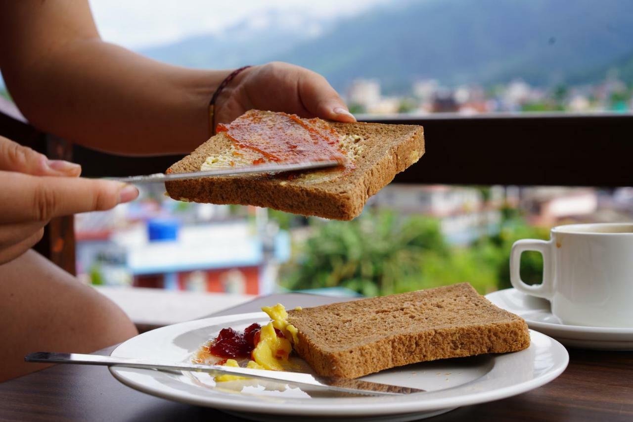 Hotel Snow Peak Pokhara Exterior photo