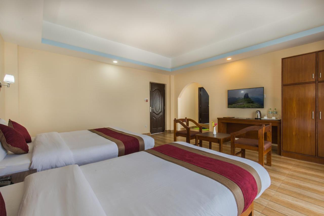 Hotel Snow Peak Pokhara Exterior photo